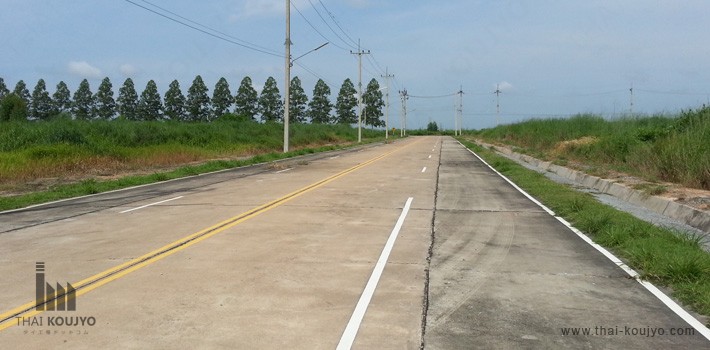 工業団地内の主要道路2 工業団地内の主要道路2